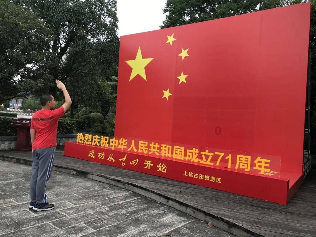 逃离洁白的宾馆